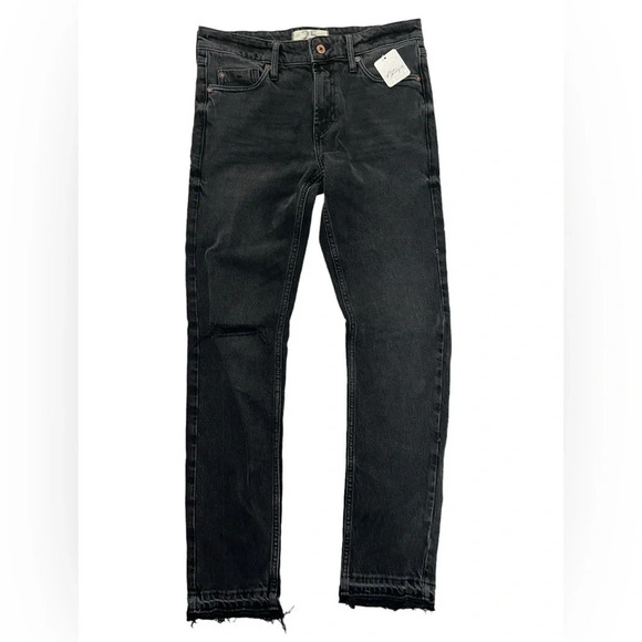 Free People Faded Black Distressed Ripped Jeans with Raw Hems NWT - Picture 6 of 10
